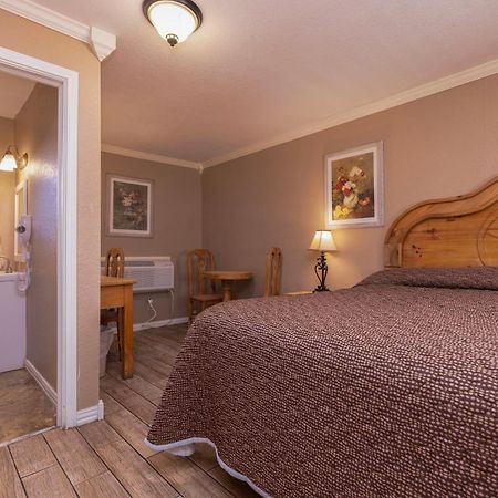 Country Inn Motel Фредеріксбург Екстер'єр фото