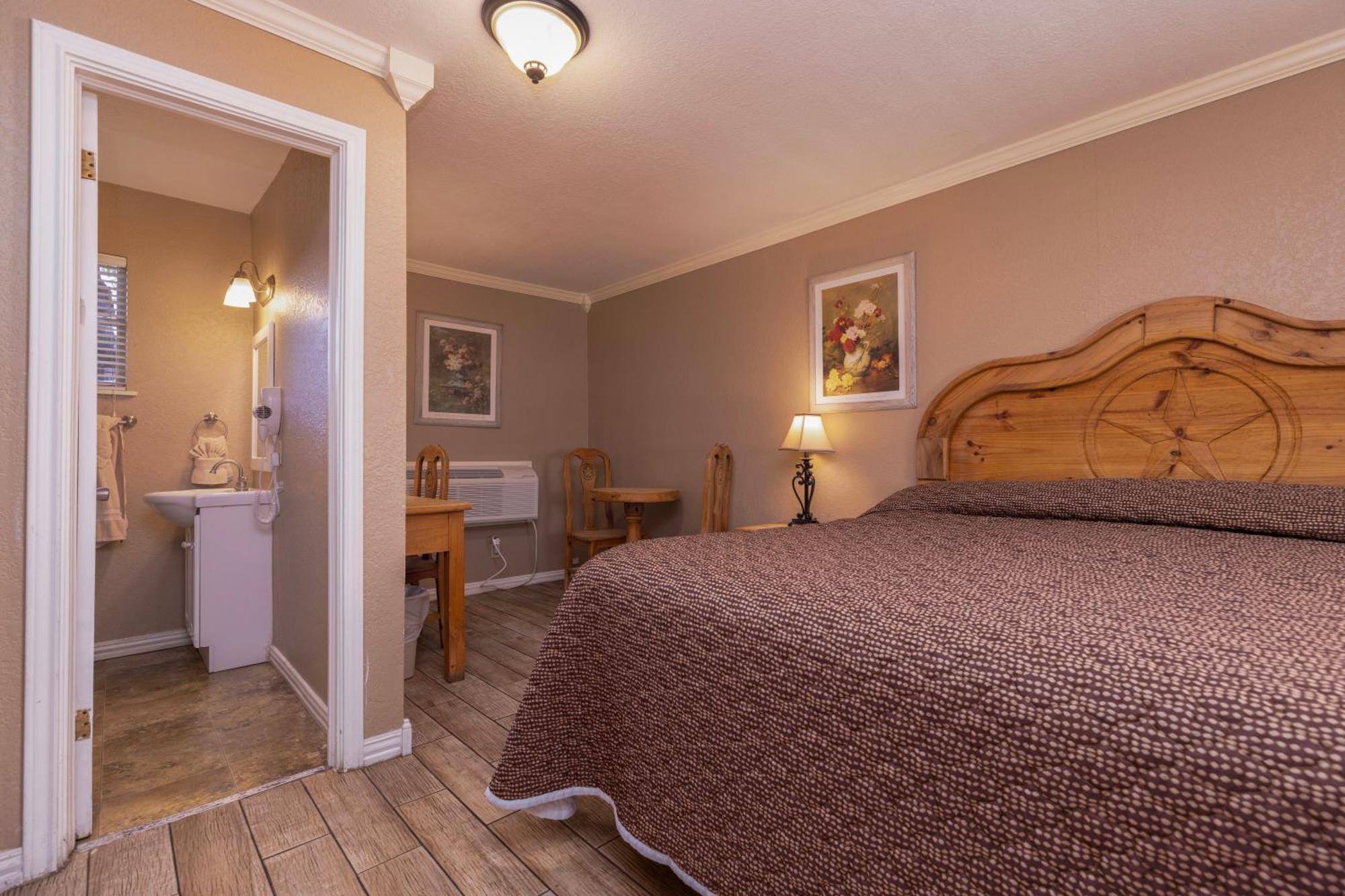 Country Inn Motel Фредеріксбург Екстер'єр фото